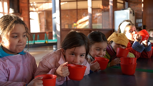 Escuelas públicas a tiempo completo